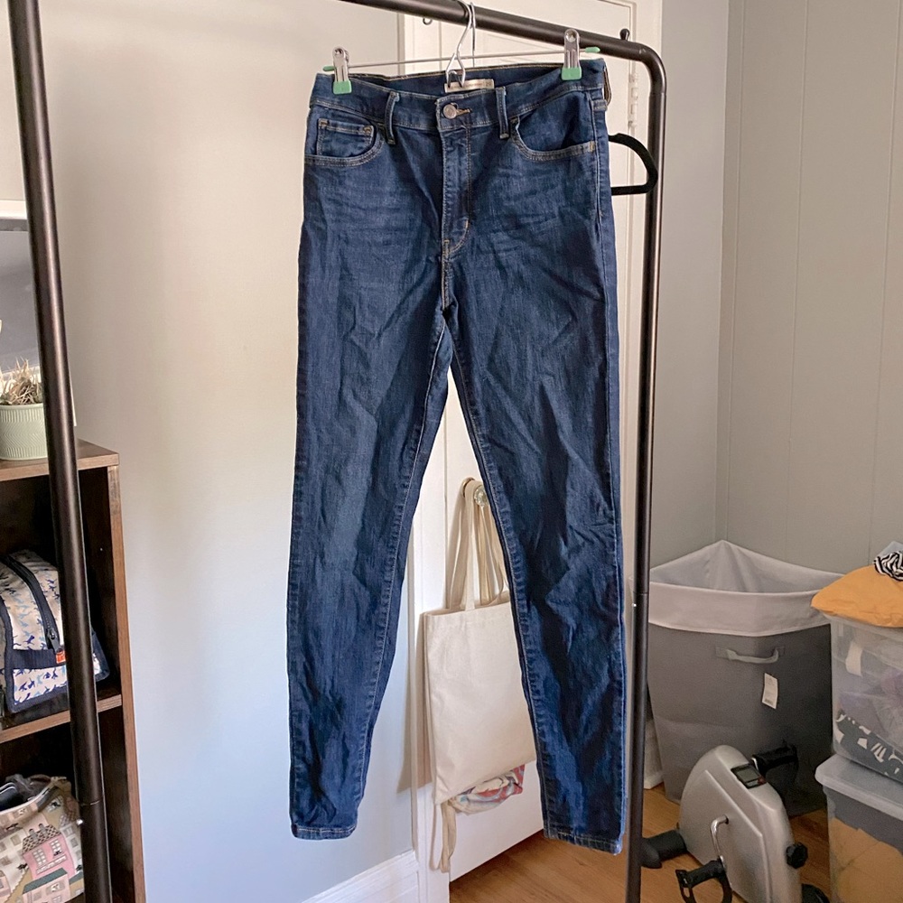 Levi’s 720 High Rise Super Skinny Jeans Sz 29
